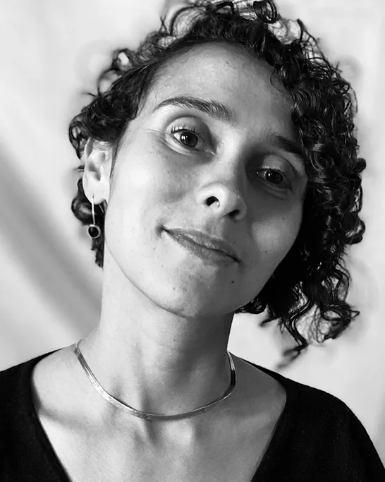 Portrait de Débora Borba, illustratrice